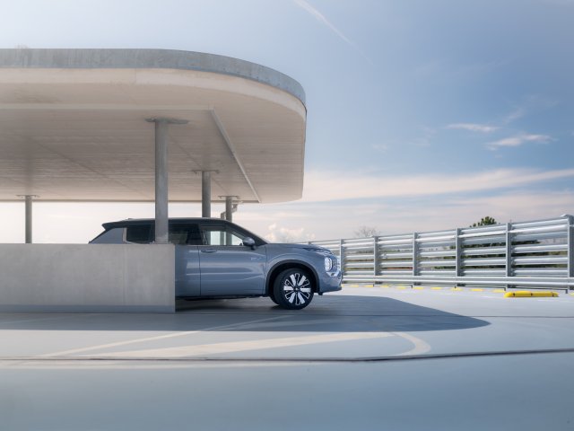 OUTLANDER PHEV MY25