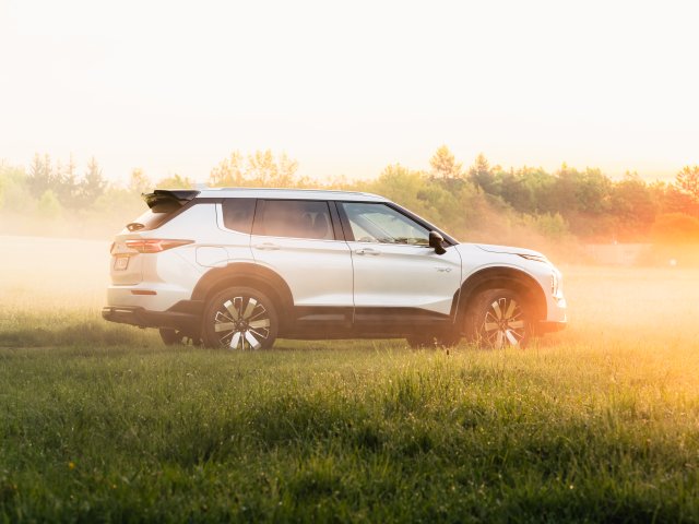 OUTLANDER PHEV MY25 - Trail Paket