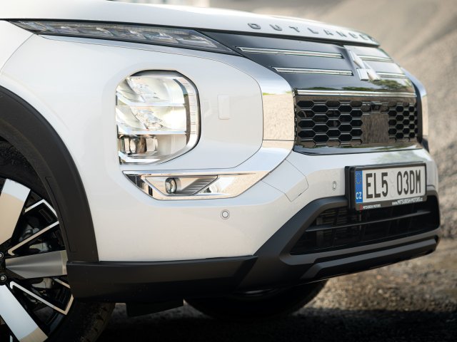 OUTLANDER PHEV MY25 - Trail Paket