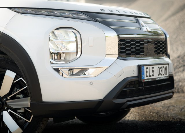 OUTLANDER PHEV MY25 - Trail Paket