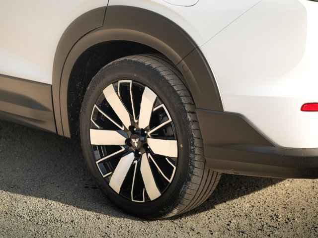 OUTLANDER PHEV MY25 - Trail Paket
