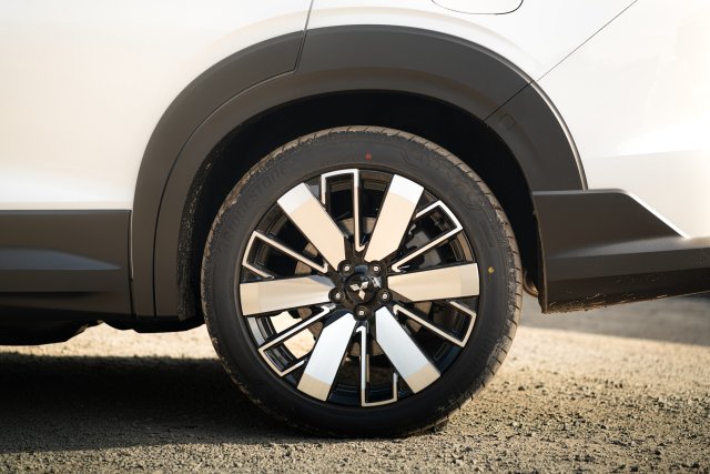 OUTLANDER PHEV MY25 - Trail Paket