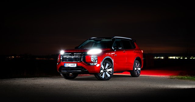 OUTLANDER PHEV MY25