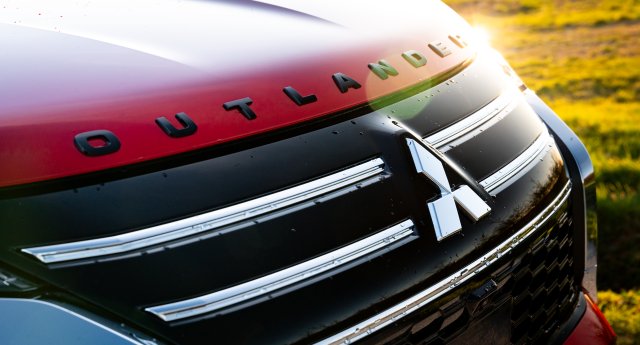 OUTLANDER PHEV MY25