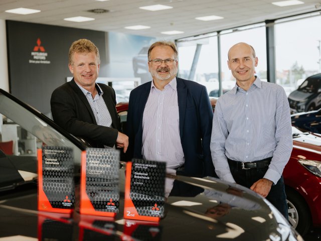 MITSUBISHI MOTORS CZECH A SLOVAKIA ZÍSKALO PRESTIŽNÍ OCENĚNÍ ZA ZÁKAZNICKOU SPOKOJENOST A POPRODEJNÍ SLUŽBY