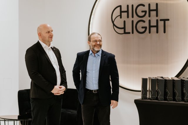 Uvedení Mitsubishi Grandis - tisková konference