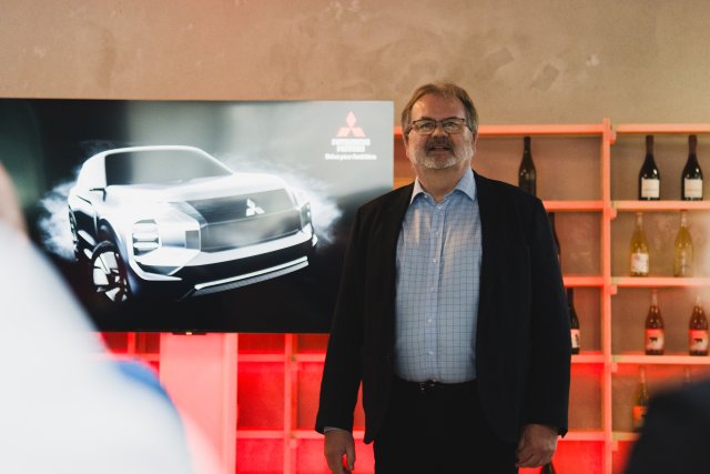 Uvedení Mitsubishi Grandis - tisková konference Slovensko