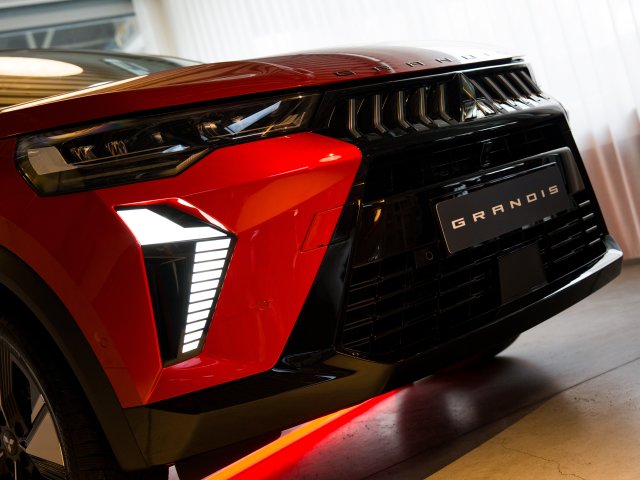 Uvedení Mitsubishi Grandis - tisková konference Slovensko