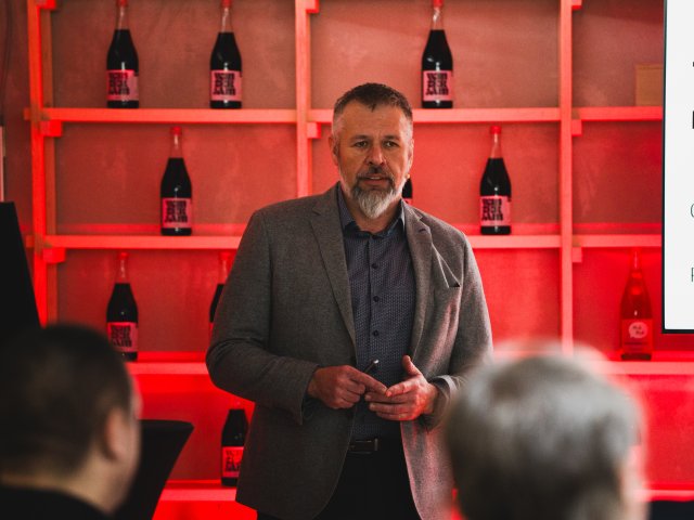 Uvedení Mitsubishi Grandis - tisková konference Slovensko