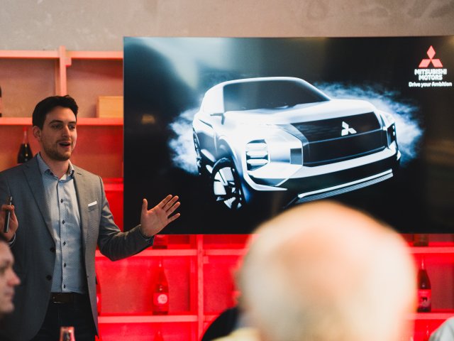 Uvedení Mitsubishi Grandis - tisková konference Slovensko