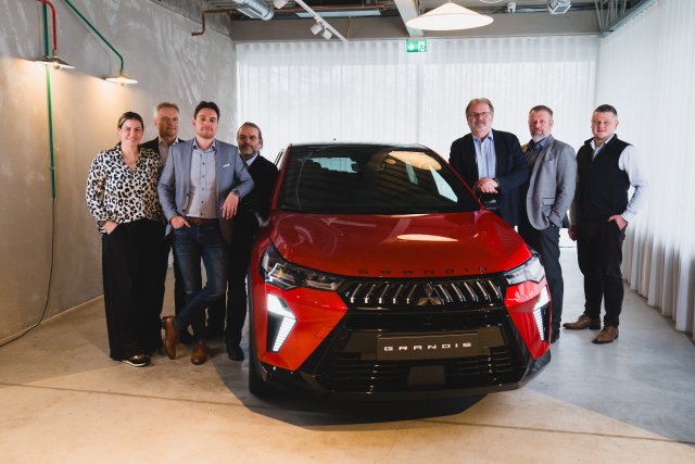 Uvedení Mitsubishi Grandis - tisková konference Slovensko
