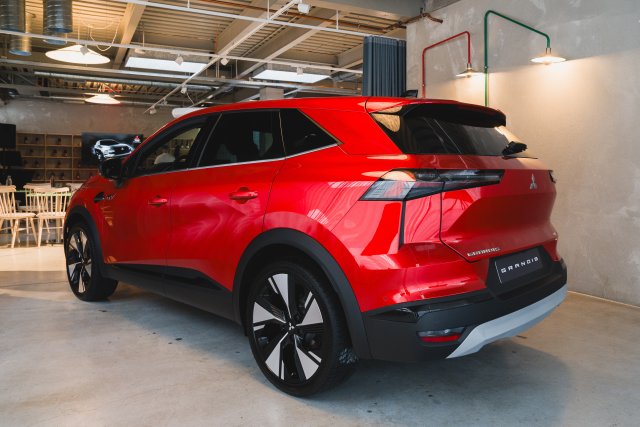 Uvedení Mitsubishi Grandis - tisková konference Slovensko