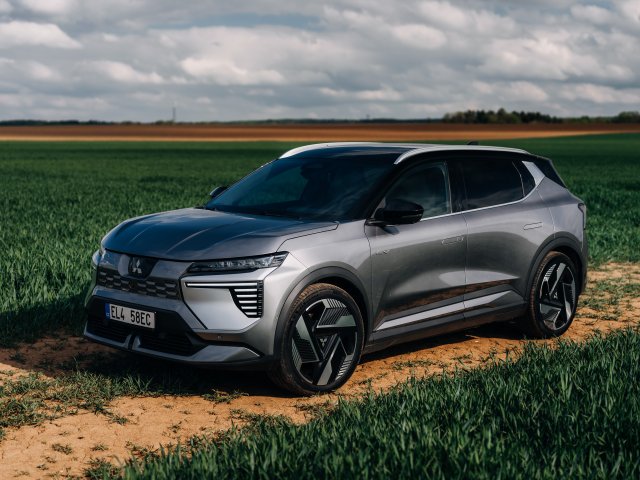 Eclipse Cross BEV