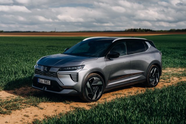 Eclipse Cross BEV