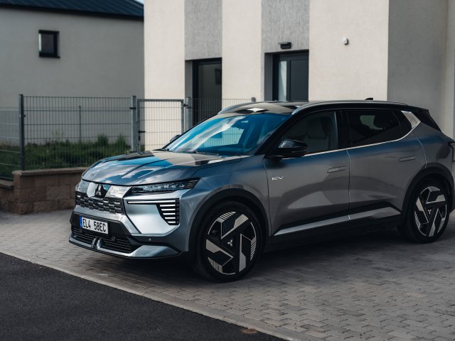 Eclipse Cross BEV