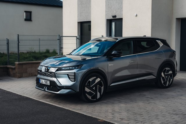 Eclipse Cross BEV