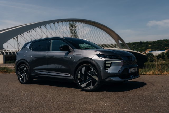 Eclipse Cross BEV